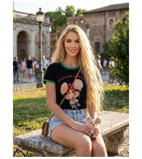 Zoe Camiseta negra manga corta con ratón strass