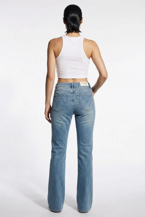 MET Vaqueros en denim azul claro acampanados