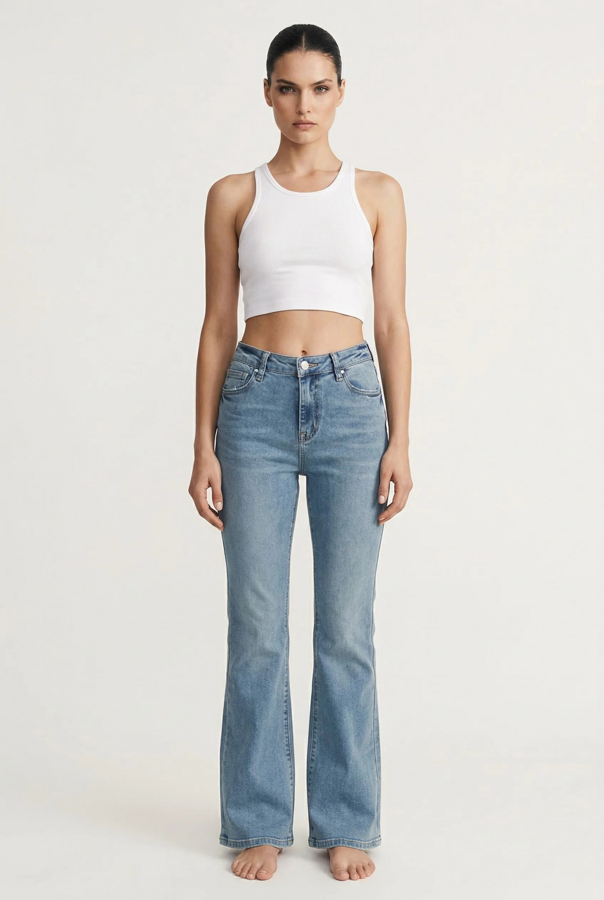 MET Vaqueros en denim azul claro acampanados
