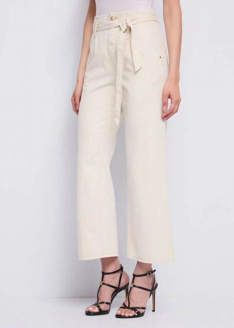 GAUDI Pantalon ancho color crudo  con cinturón