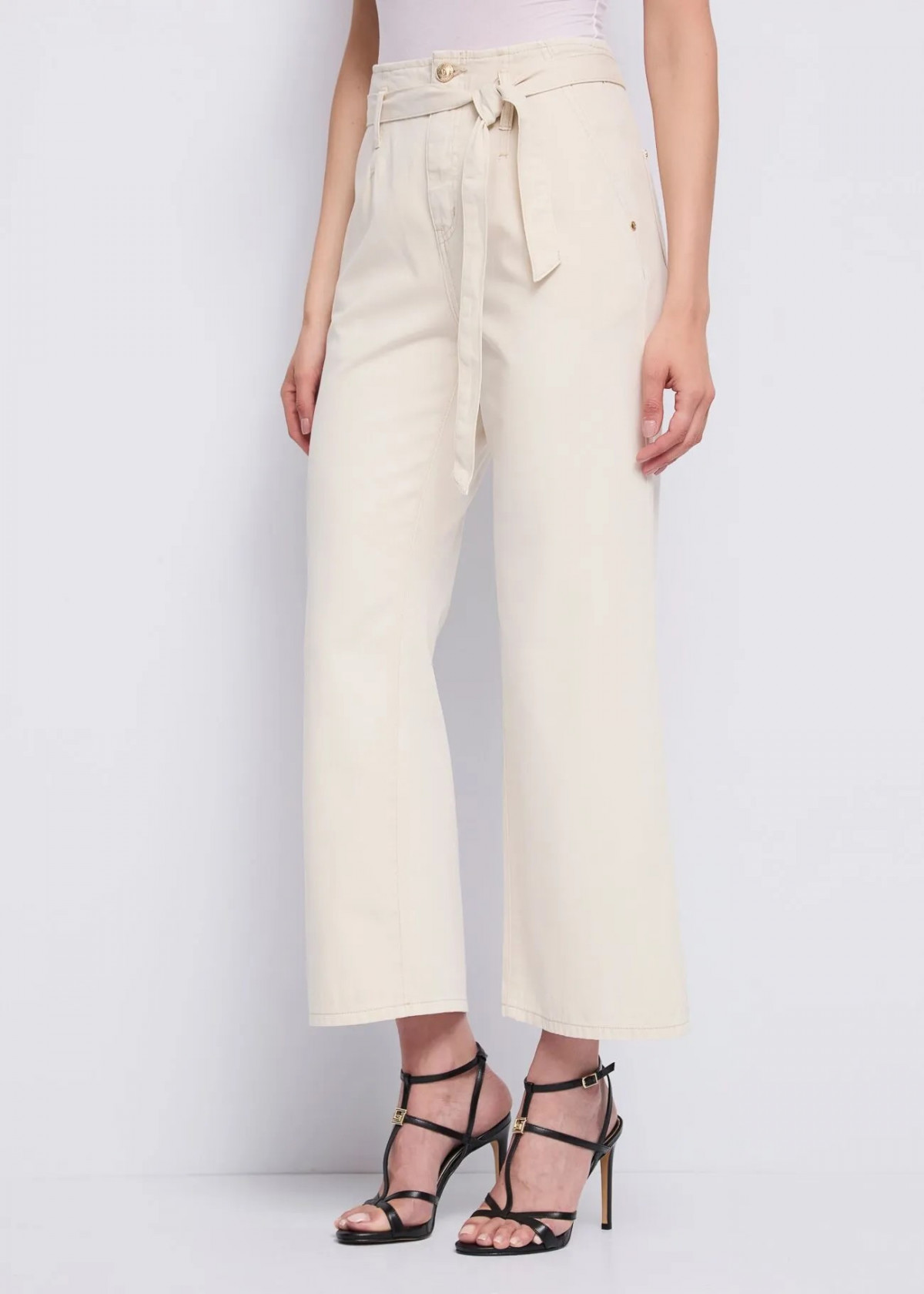 GAUDI Pantalon ancho color crudo  con cinturón