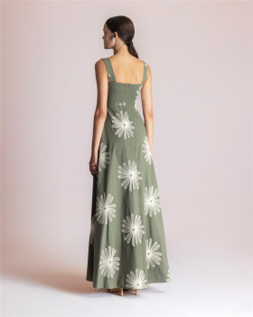 Moutaki Vestido largo de tirantes con bordados flor