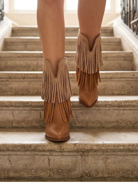Felmini Botas cowboy de tacón con flecos