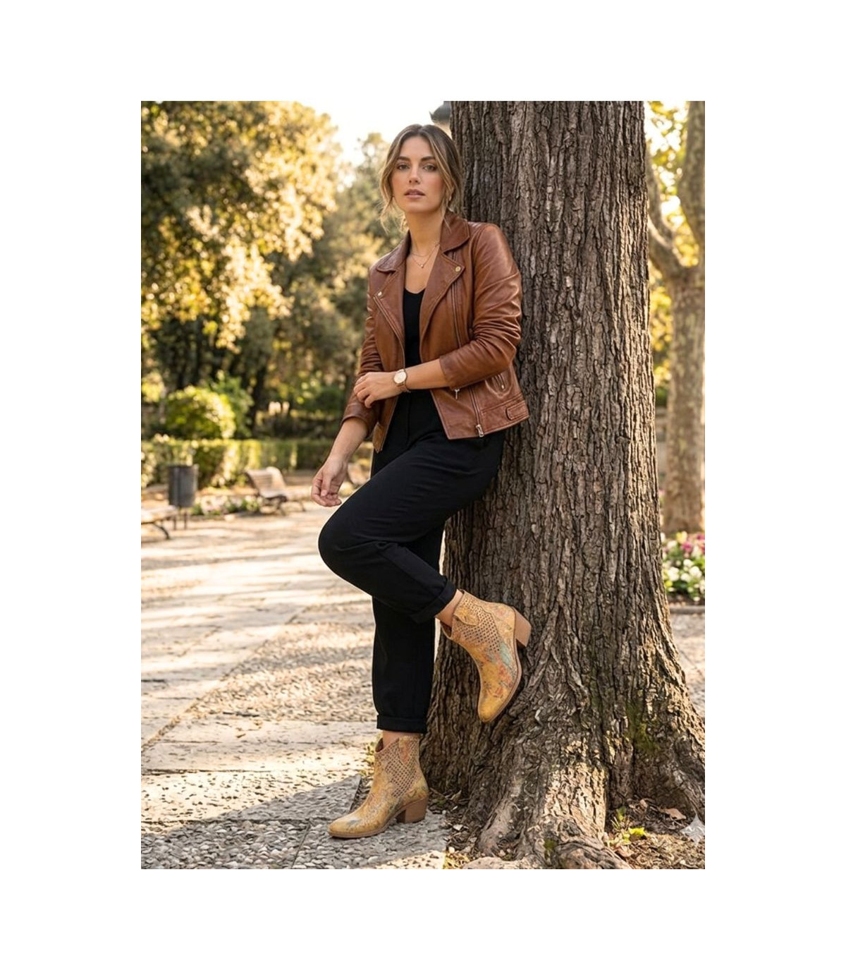 Vosso Moda Botines de piel dorada con detalle perforado