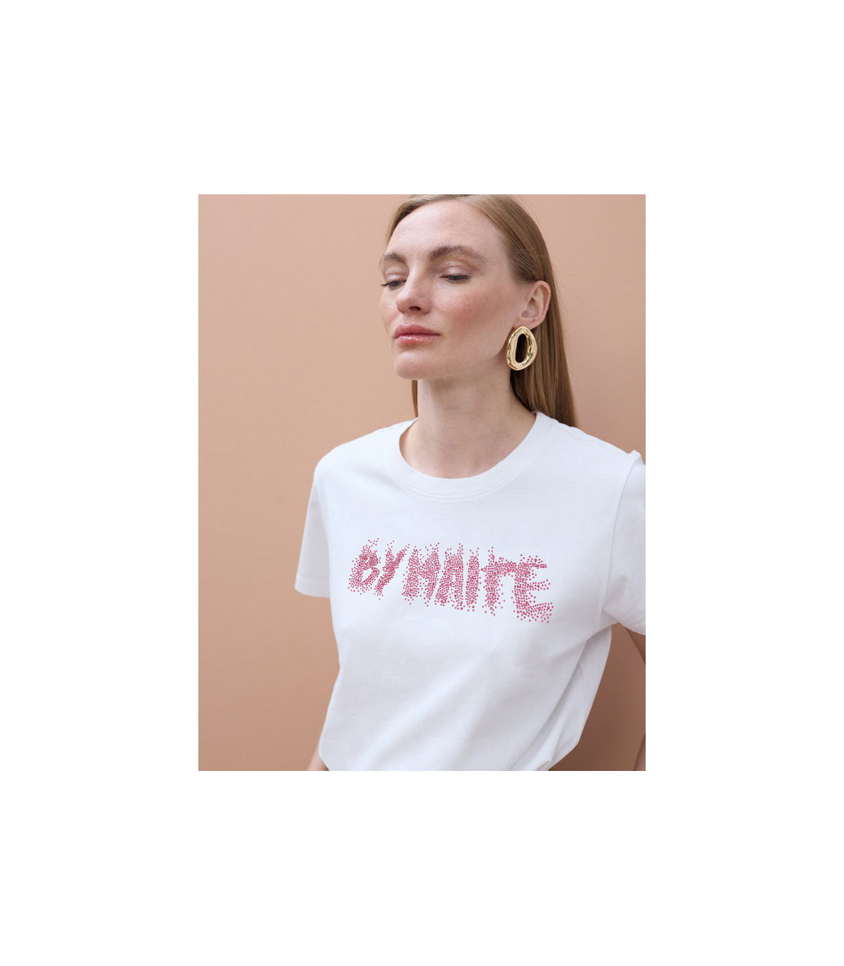 Lola Casademunt Camiseta blanca By Maite con strass