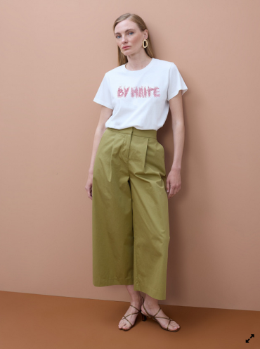 Lola Casademunt Camiseta blanca By Maite con strass