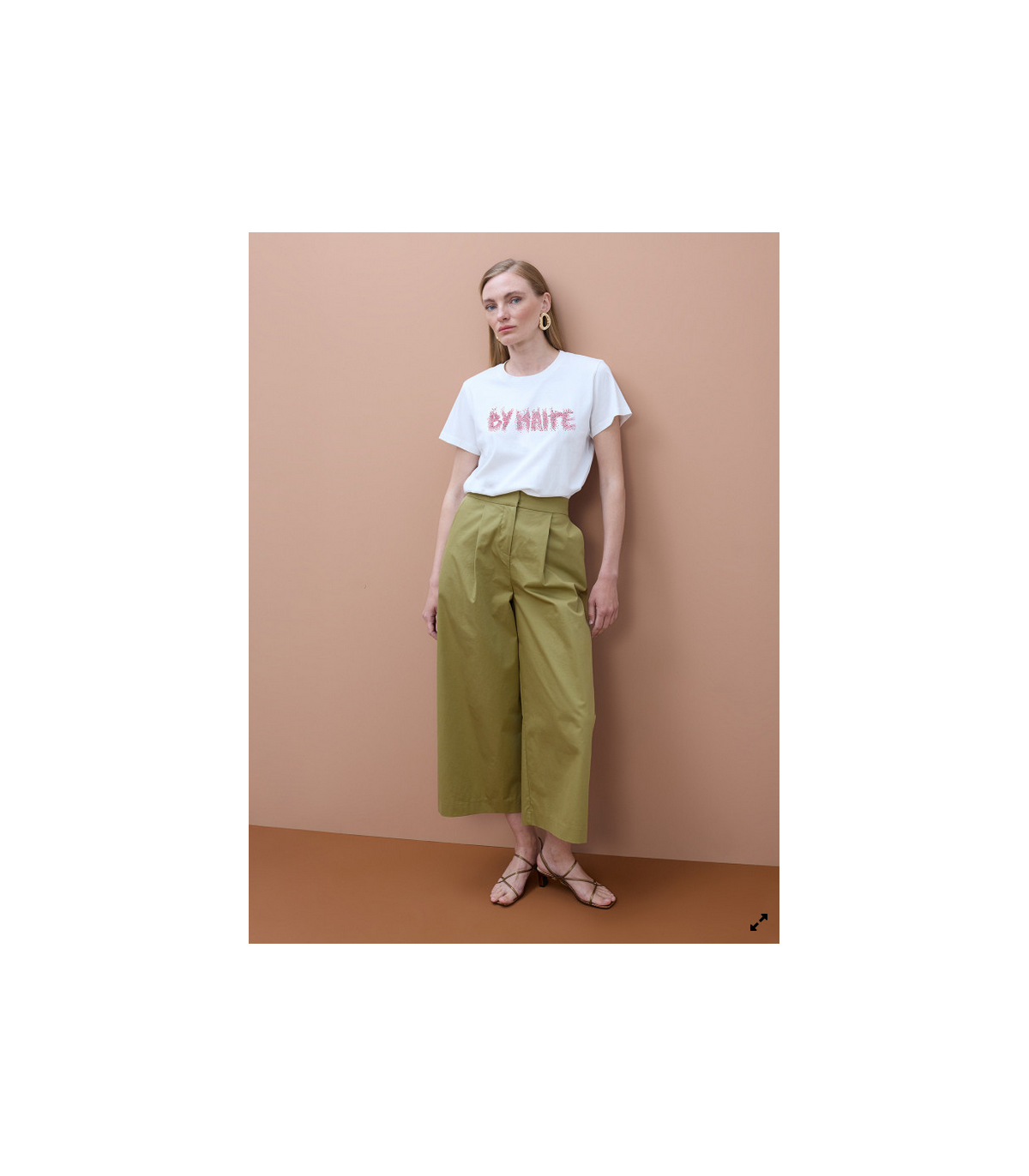 Lola Casademunt Camiseta blanca By Maite con strass
