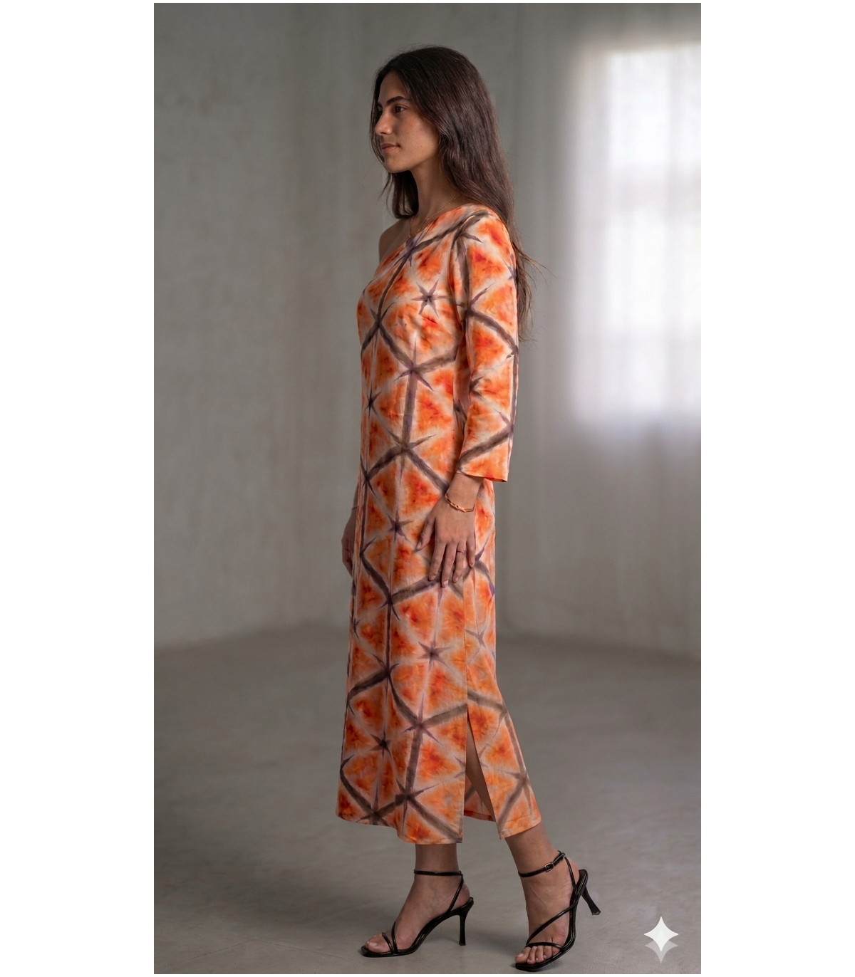Parole Vestido Pomelo de escote asimétrico