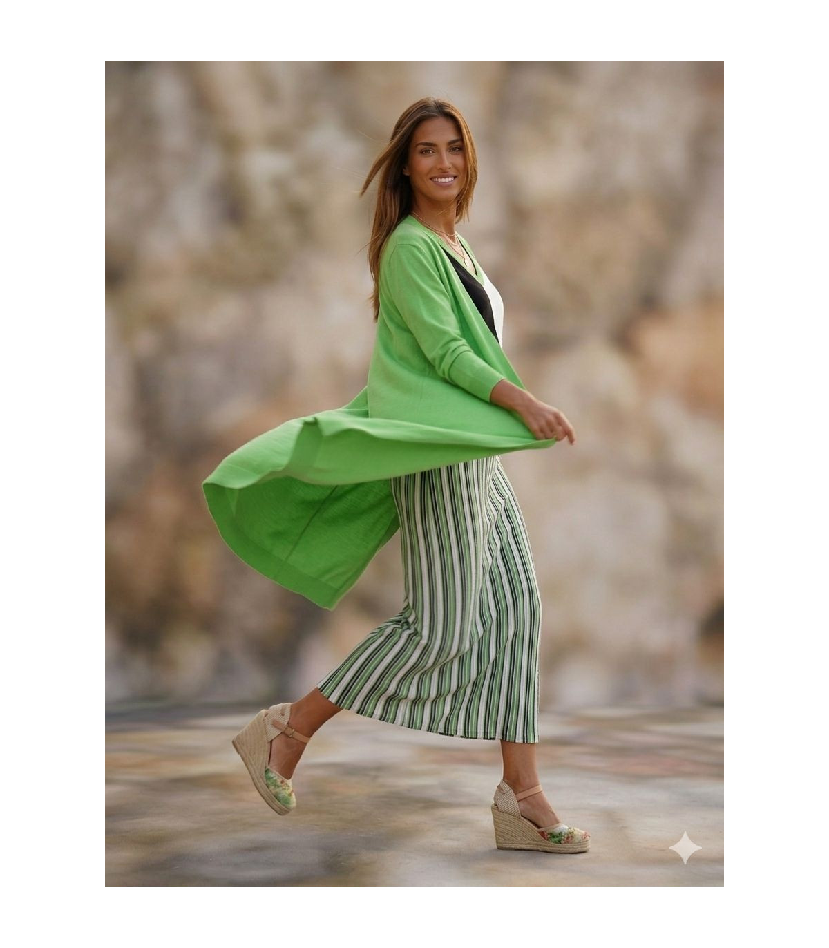 WNT Falda verde con listado lurex