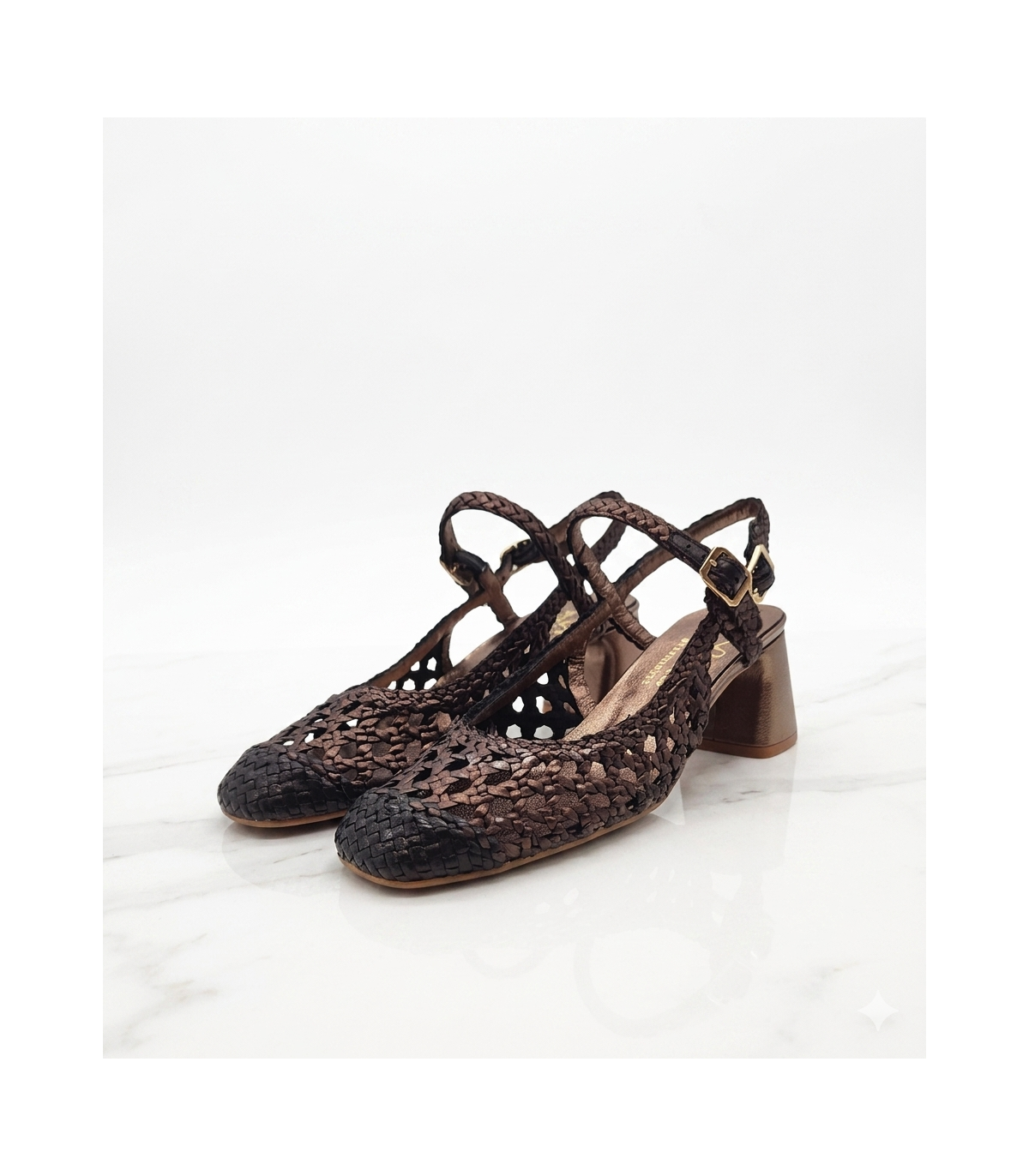 Vera Rebato Zapato destalonado de rafia natural