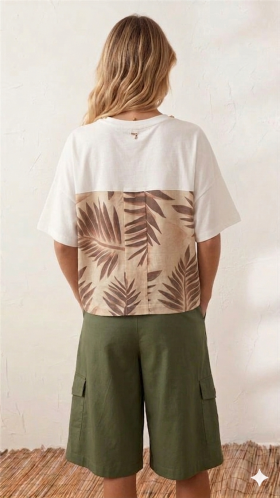 Markup Woman Camiseta con estampado y collar bordado