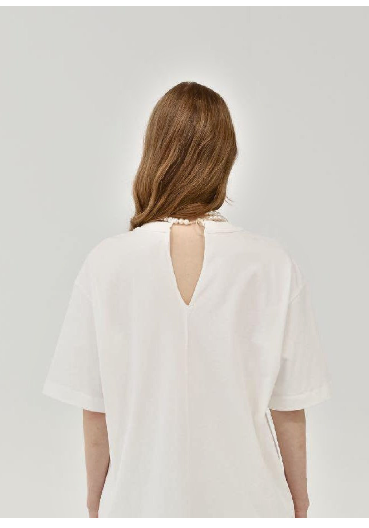 Eleh Camiseta con collar de perlas