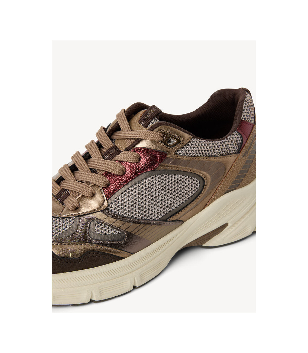 Tamaris Sneaker metalizada color marrón
