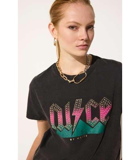 Lola Casademunt Camiseta fit negra NICE BY MAITE