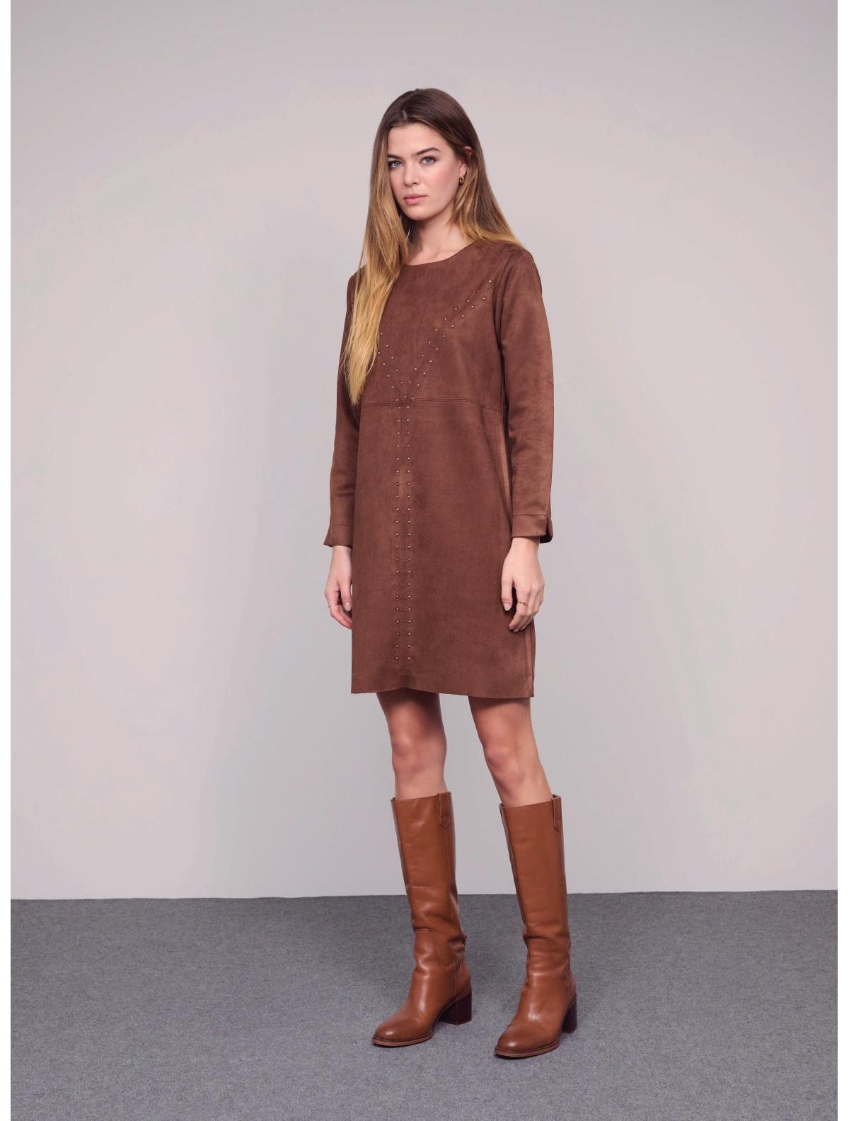 Guimanos Vestido de antelina marrón con detalle tachas
