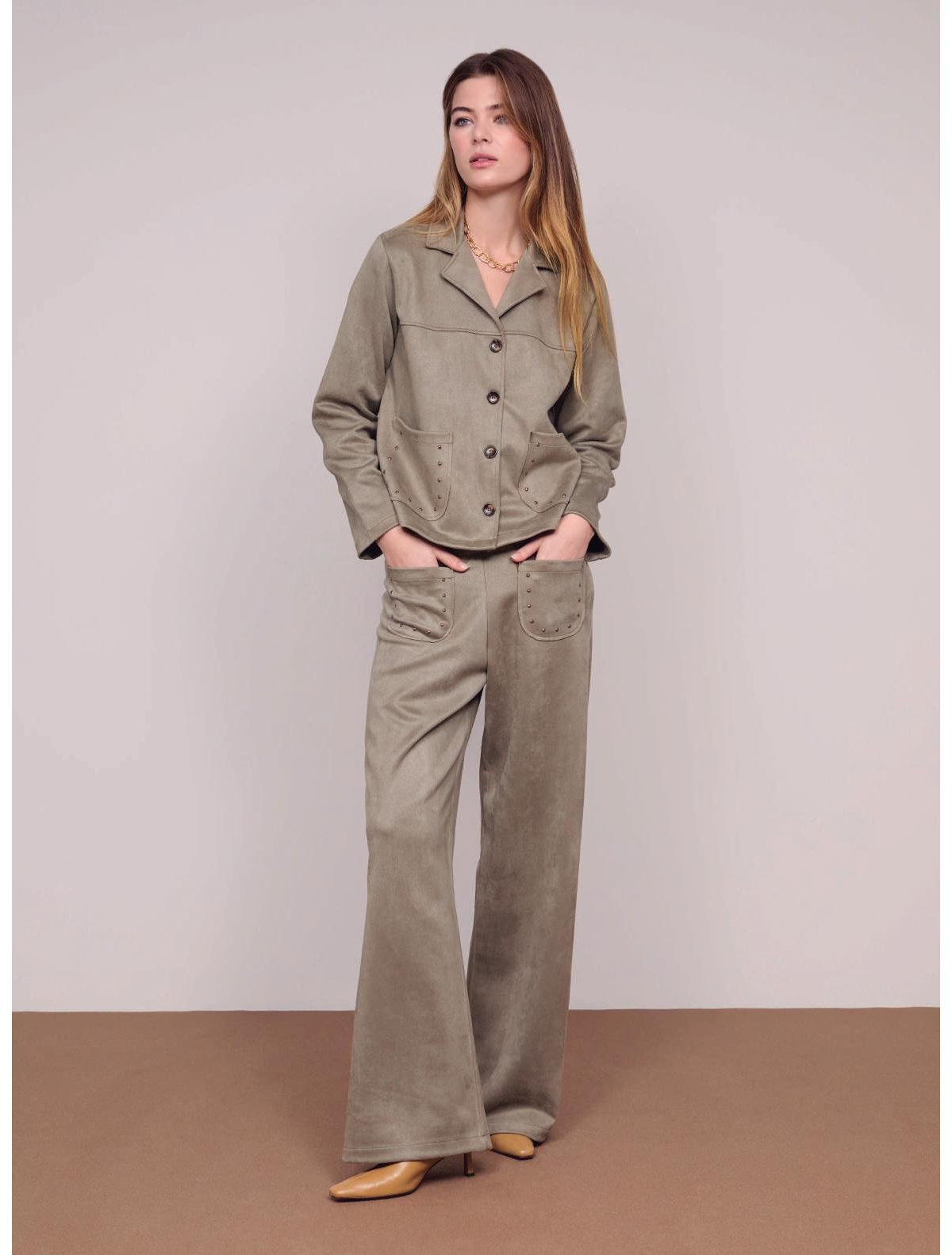 Guimanos Chaqueta corta antelina verde oliva
