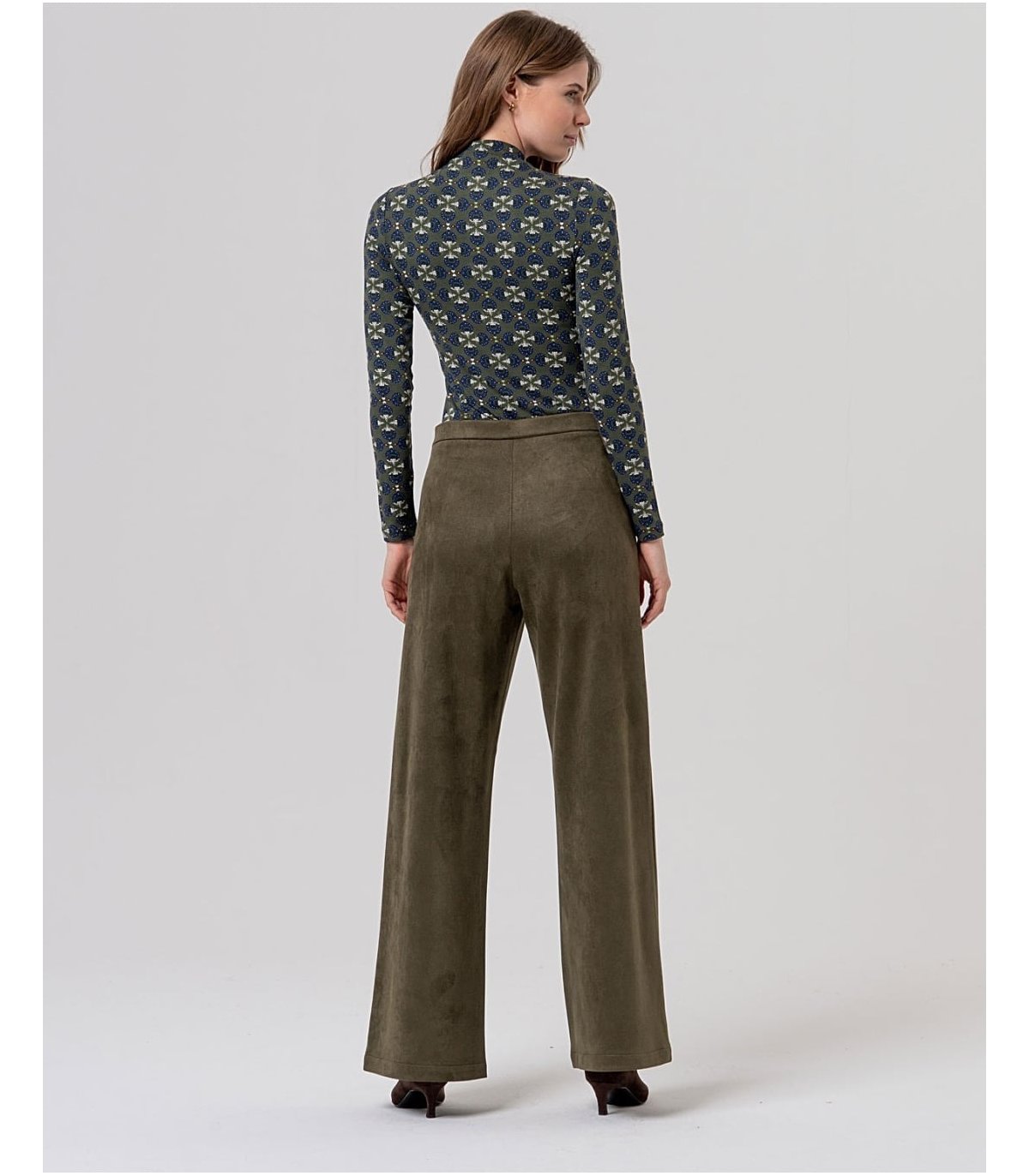 SURKANA Pantalón amplio efecto antelina color kaki