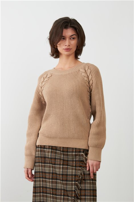 Orfeo Jersey Siloe color beige con trenzado y lazada
