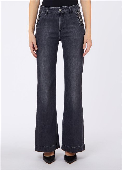 Liu Jo Jeans negros acampanados detalle joyas