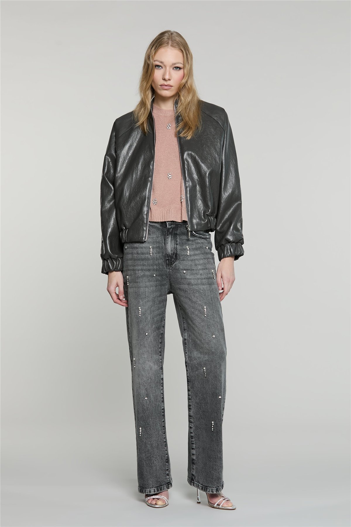 Relish Chaqueta corta ecopiel gris plomo