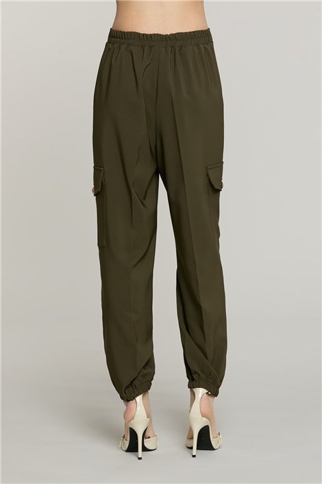 Relish Pantalón cargo verde militar con bajo elástico