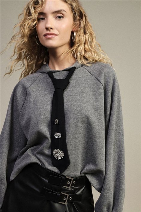Dixie Sudadera con corbata y detalles joya