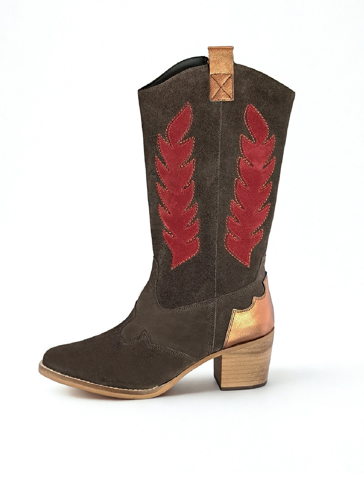 Vosso Moda Botas tejanas color marrón con relieve hoja