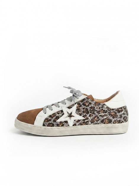 Vosso Moda Sneaker afelpada con detalle glitter leopardo