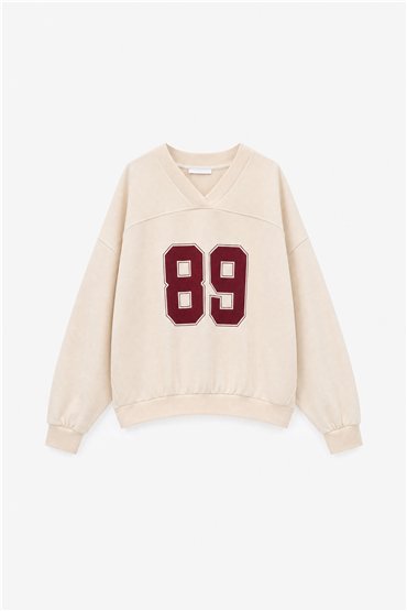 HQ Sudadera oversize color crema y cuello de pico