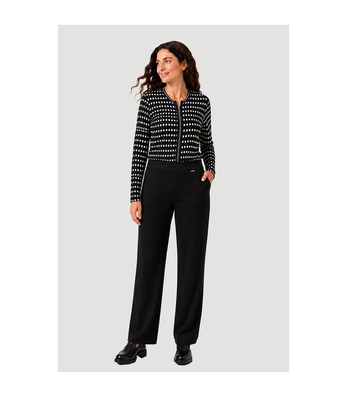 Mercedes De Miguel Pantalón negro punto Nicolasa