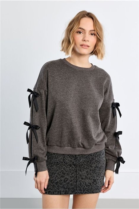 Lili Sidonio Jersey gris detalle lazos