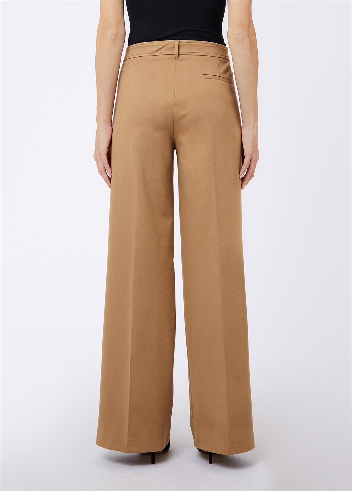 Liu Jo Pantalón pernera ancha color camel