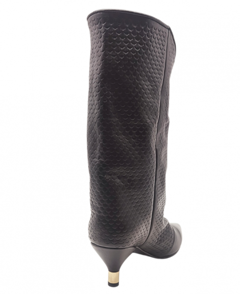 Vosso Moda Bota piel negra escamada