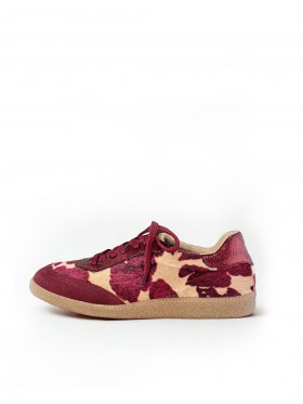Vosso Moda Sneakers burdeos de pelo estampado