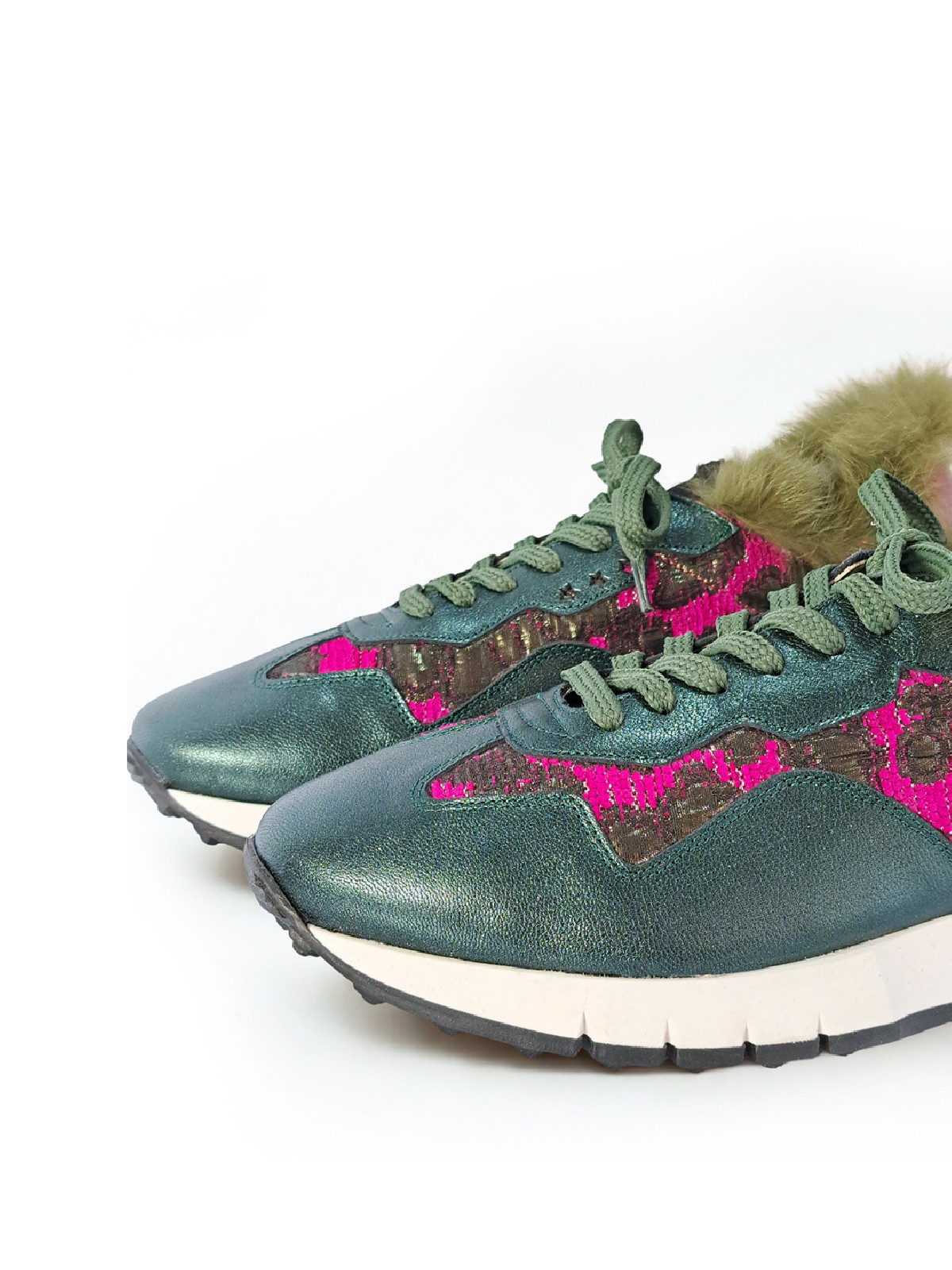 Vosso Moda Sneaker piel verde con pelo decorativo