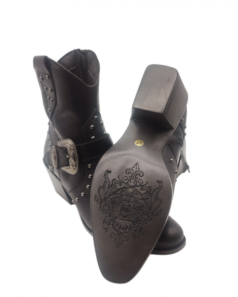 Vosso Moda Botín cowboy tachas y hebilla decorativa