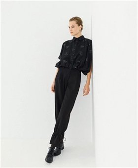 Acces Pantalón crepé con detalle fruncido
