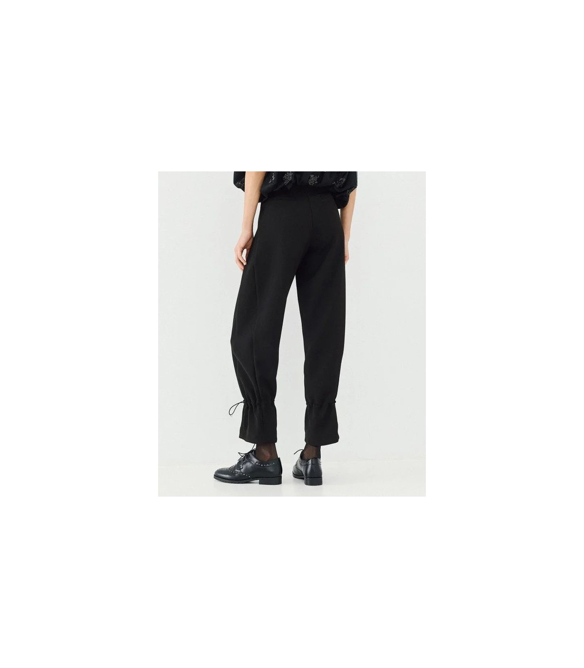 Acces Pantalón crepé con detalle fruncido