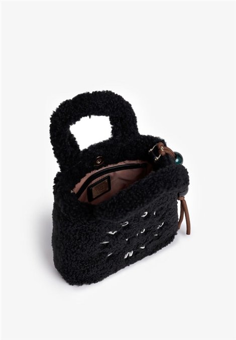 V73 Bolso negro mini borreguito