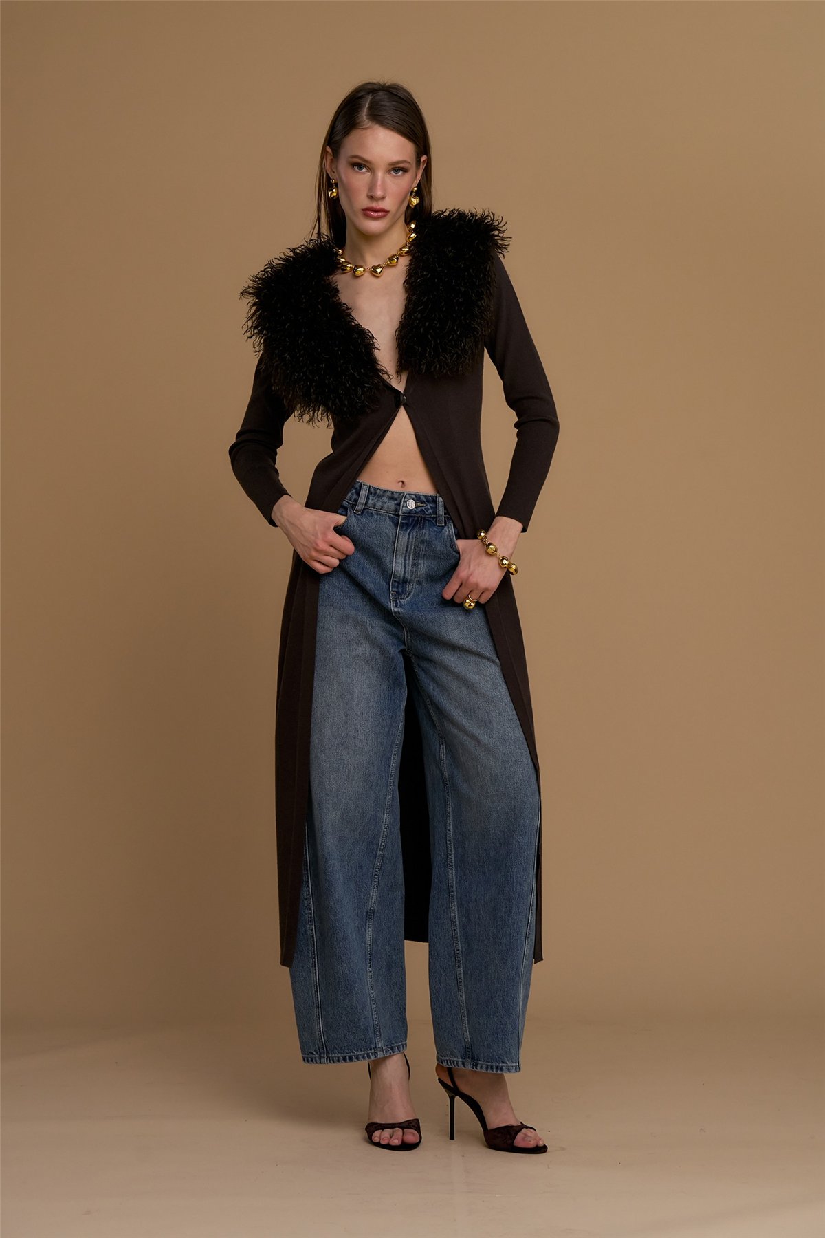 Nosecrets Maxi cárdigan con cuello de pelo