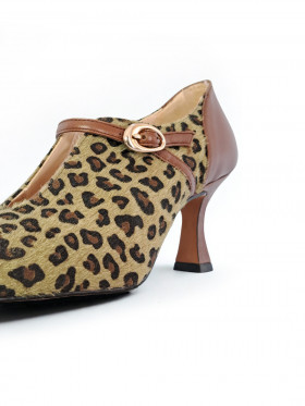 Vosso Moda Zapato piel marrón-kaki con efecto pelo