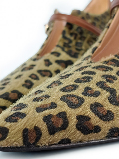 Vosso Moda Zapato piel marrón-kaki con efecto pelo