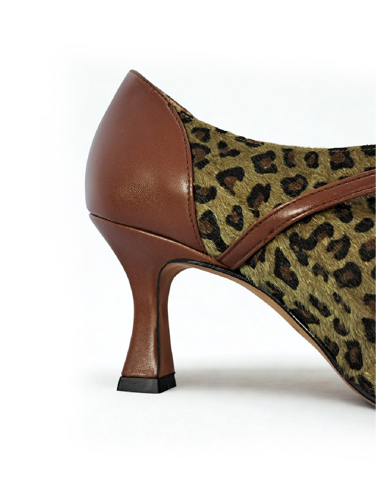Vosso Moda Zapato piel marrón-kaki con efecto pelo