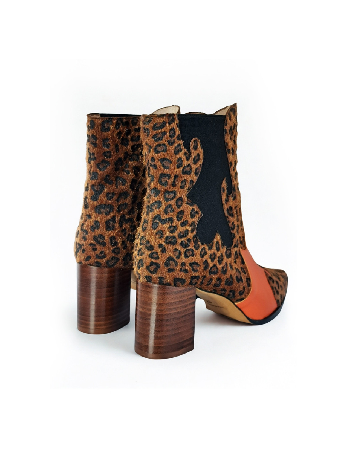 Vosso Moda Botín piel y pelo animal print