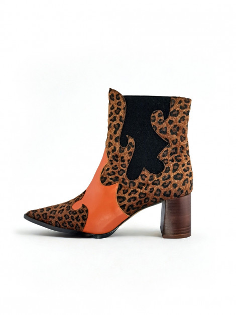 Vosso Moda Botín piel y pelo animal print