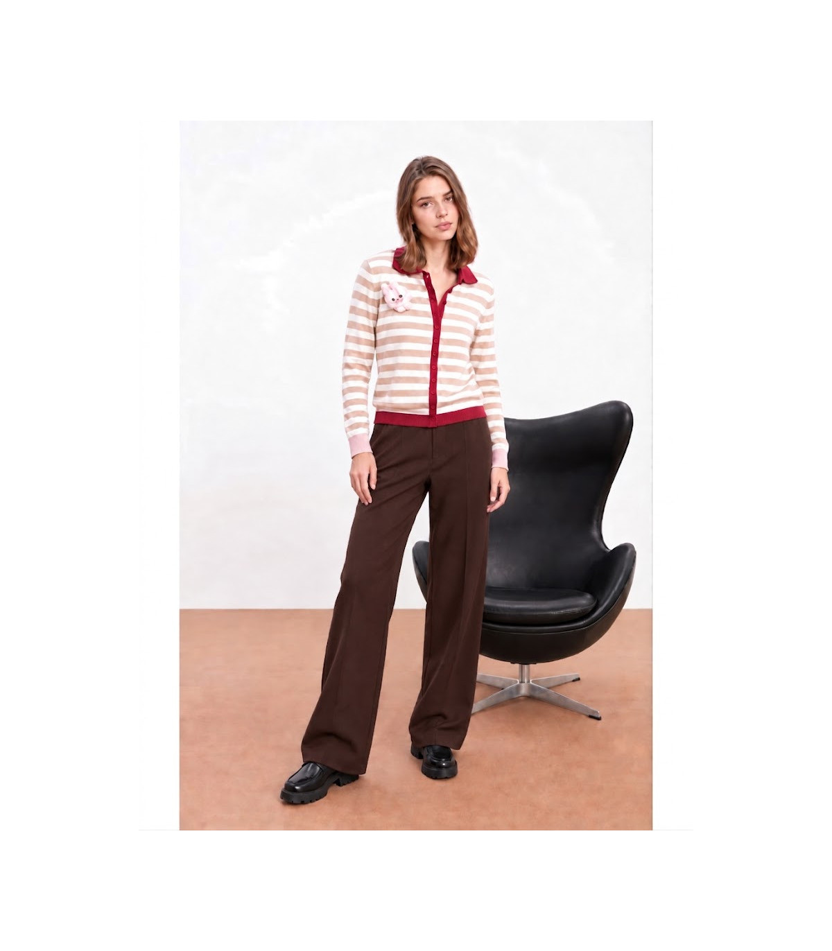 Zoe Pantalón básico color chocolate