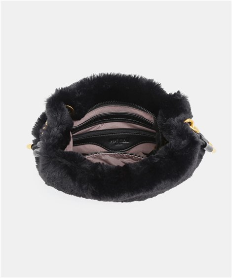 Pepe Moll Bolso Isis de suave pelo color negro