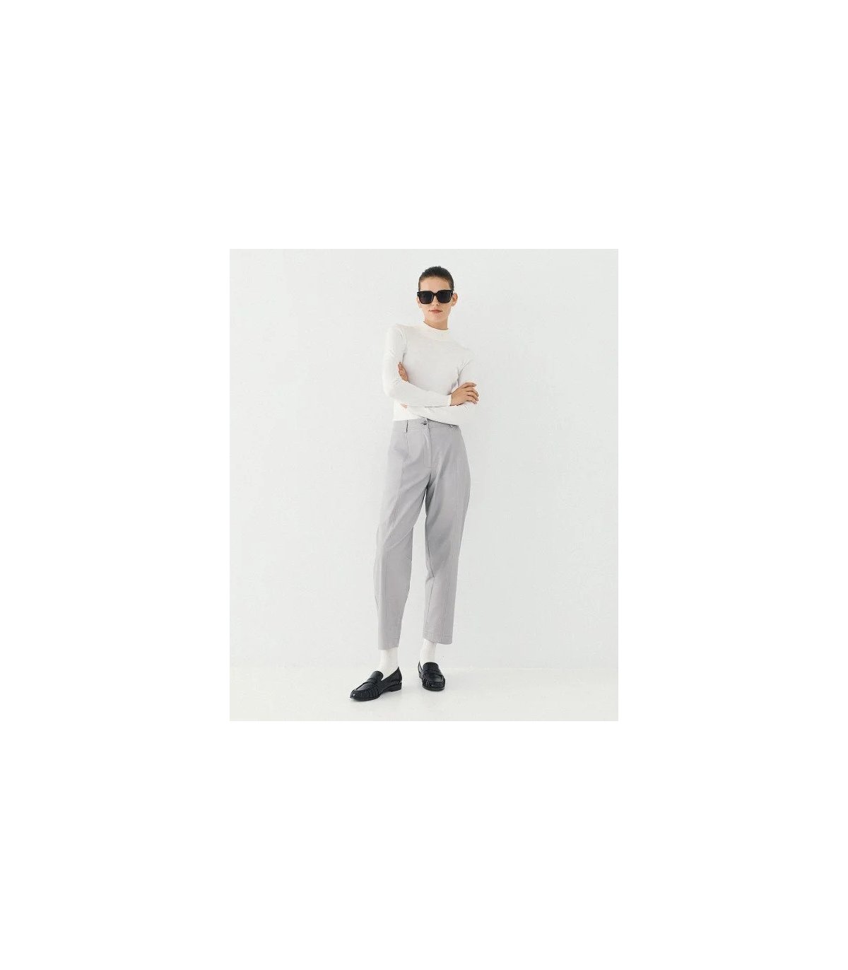 Acces Pantalón ecopiel color gris