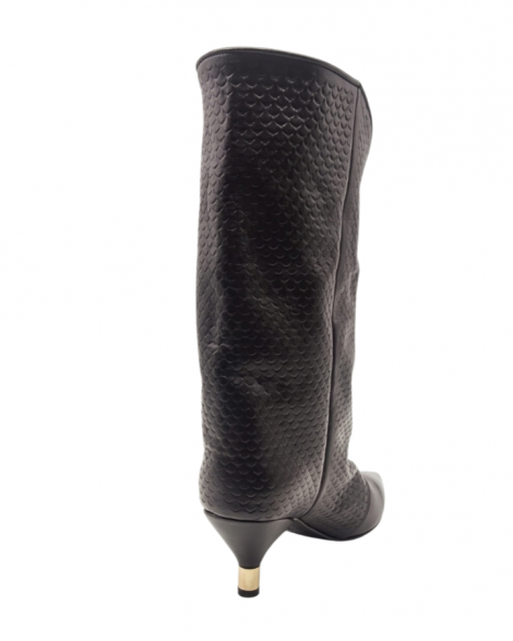 Vosso Moda Bota piel negra escamada
