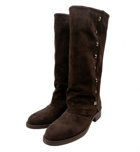 Vosso Moda Bota alta de serraje con detalle tachas